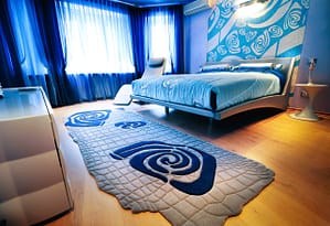 Rug in bedroom with snake skin texture